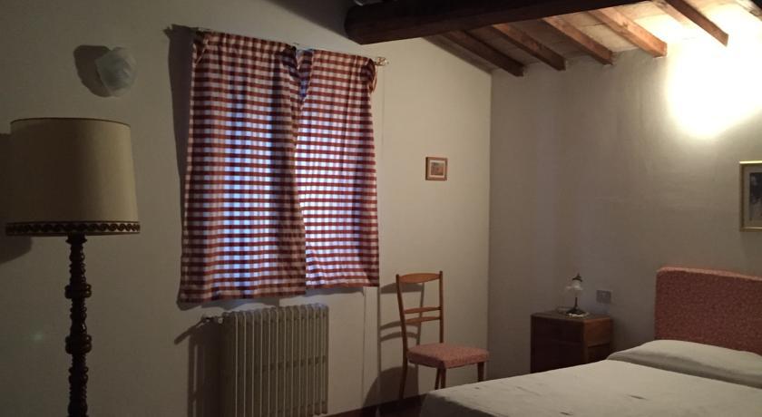 Agriturismo Canonici Amelia Bilik gambar